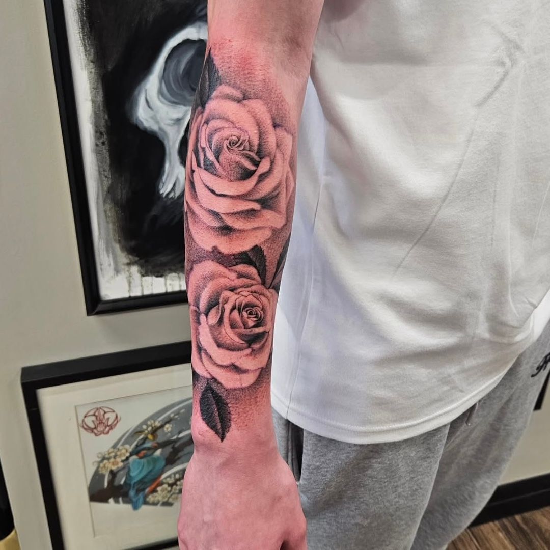 Roses Tattoo by Ian Wang at Black Gold Tattoo Co in Edmonton Alberta Canada