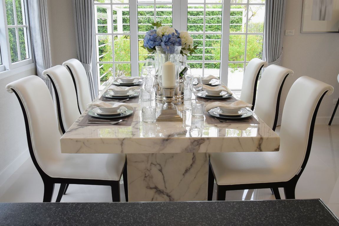 tavolo da pranzo in marmo