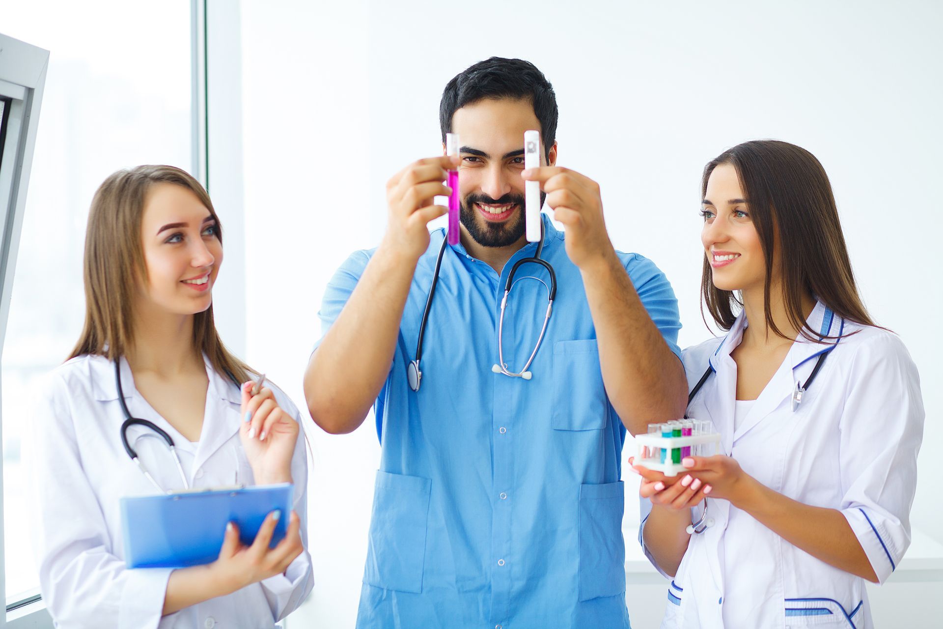 Estudantes medicina Estudantes medicina