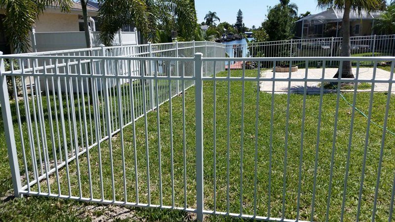 Vinyl Fence — White Metal Fence in Cape Coral, FL