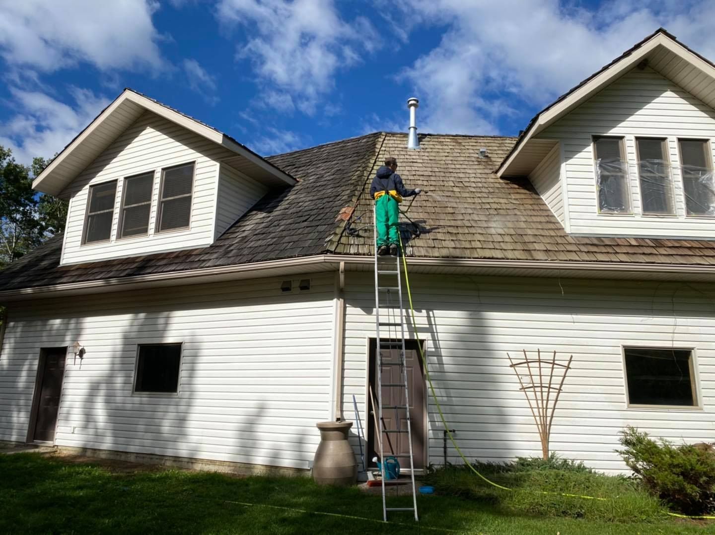 Spotless windows & cleaning serving your home cleaning needs in Alberta