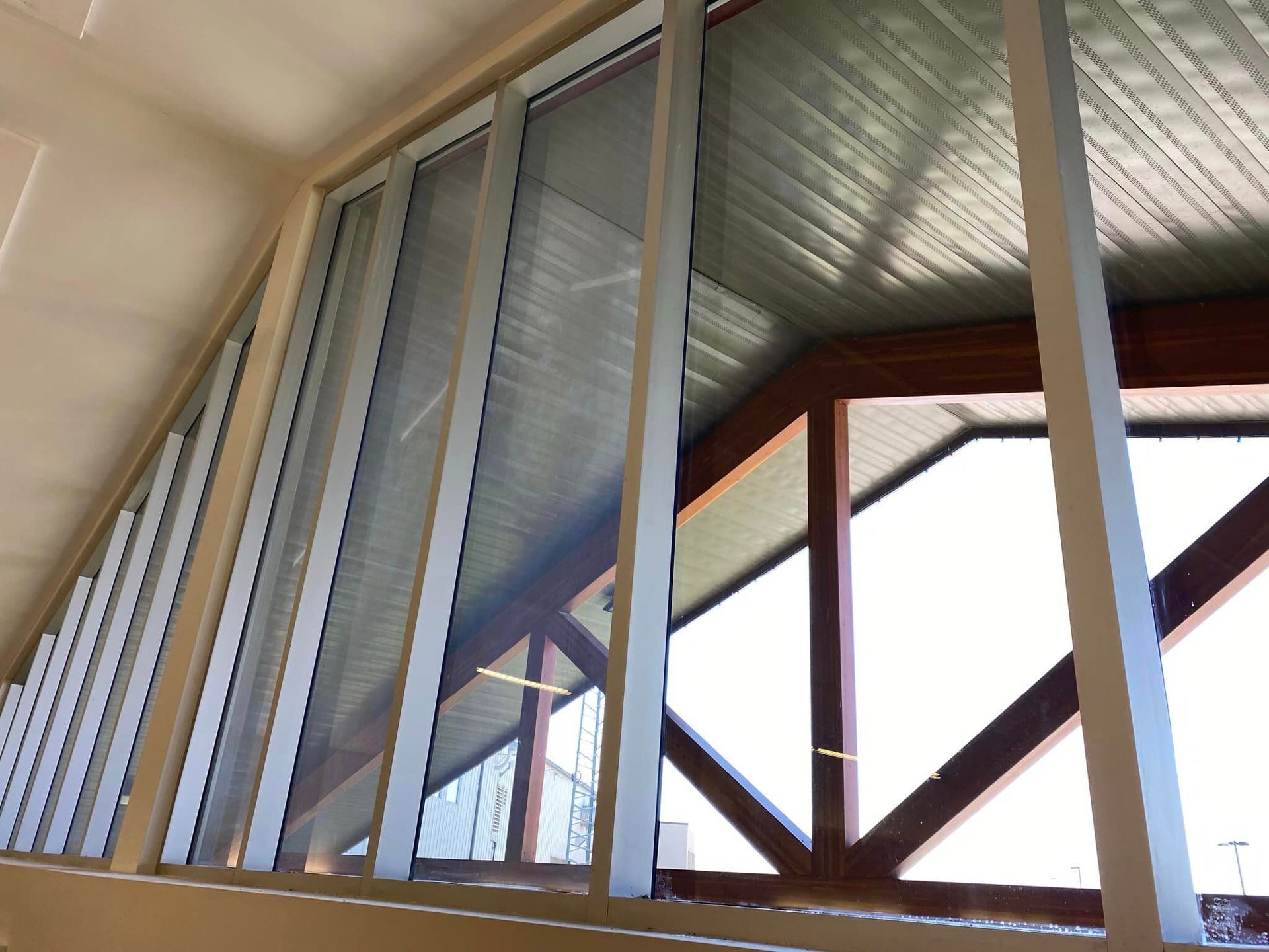 Spotless windows & cleaning serving your home cleaning needs in Alberta