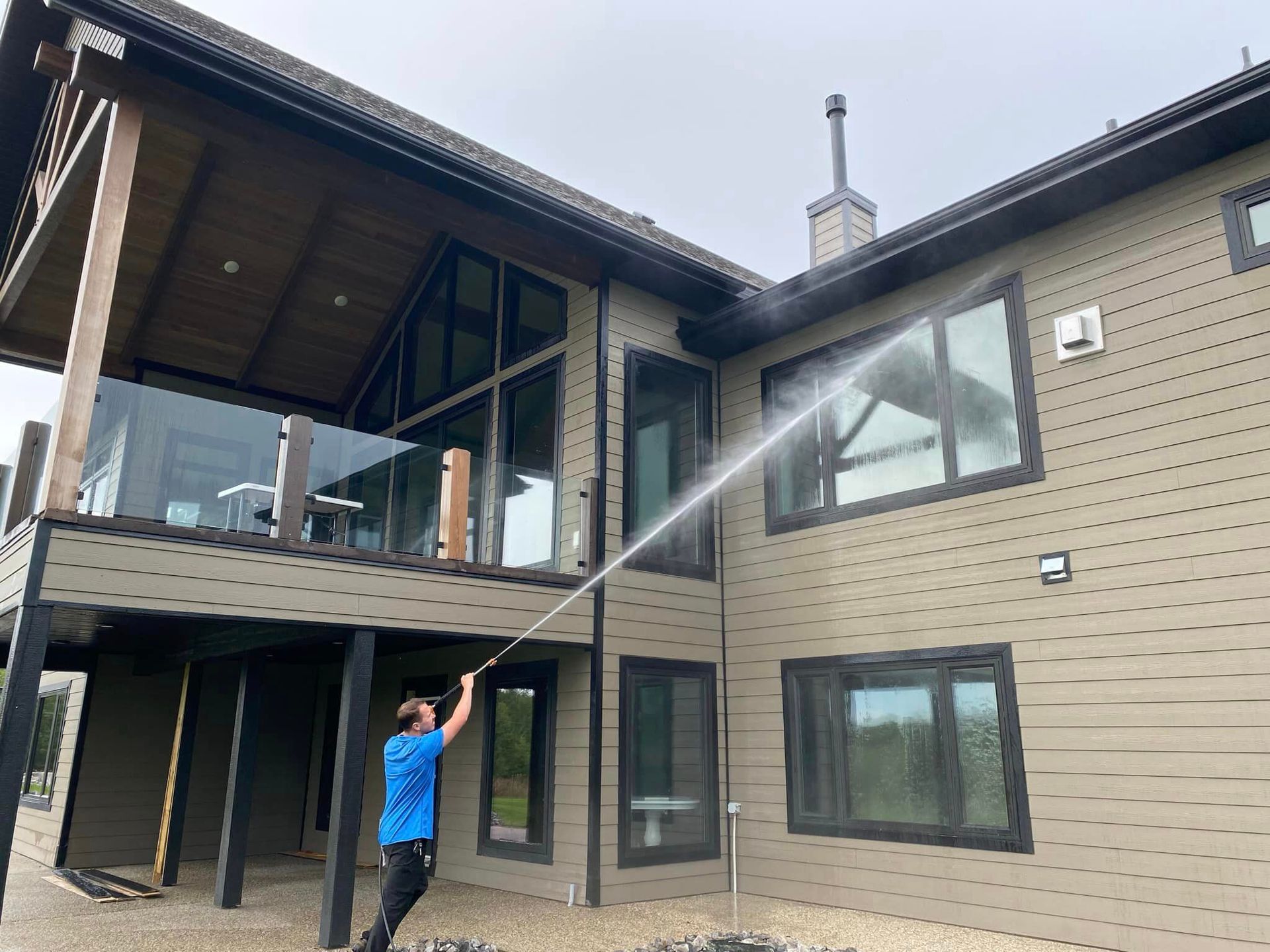 Spotless windows & cleaning serving your home cleaning needs in Alberta