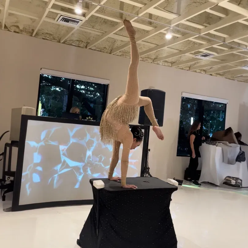 Milanus Circus, Miami, FL, contortionist.