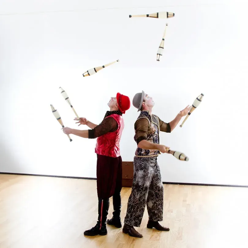 Milanus Circus, Miami, FL, acrobatic juggling entertainment.