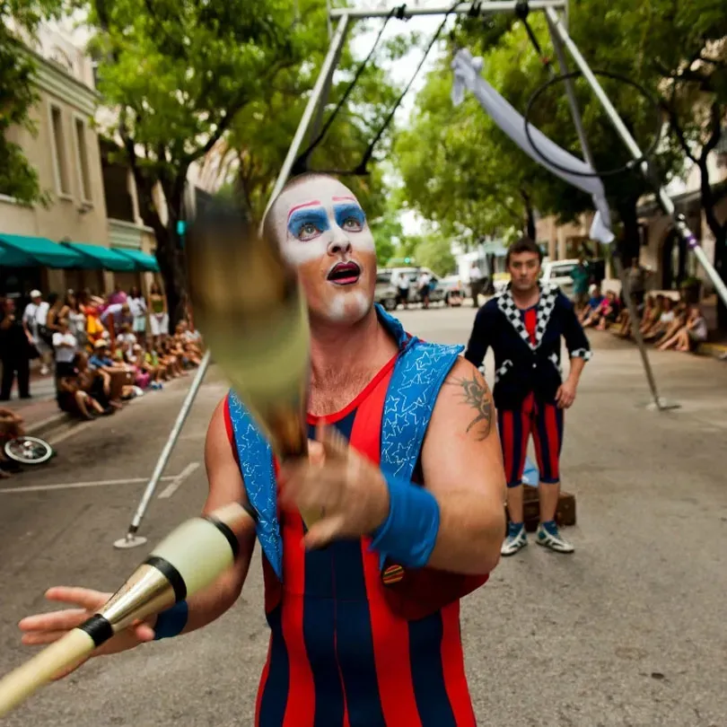 Milanus Circus, Miami, FL, outdoor performance.