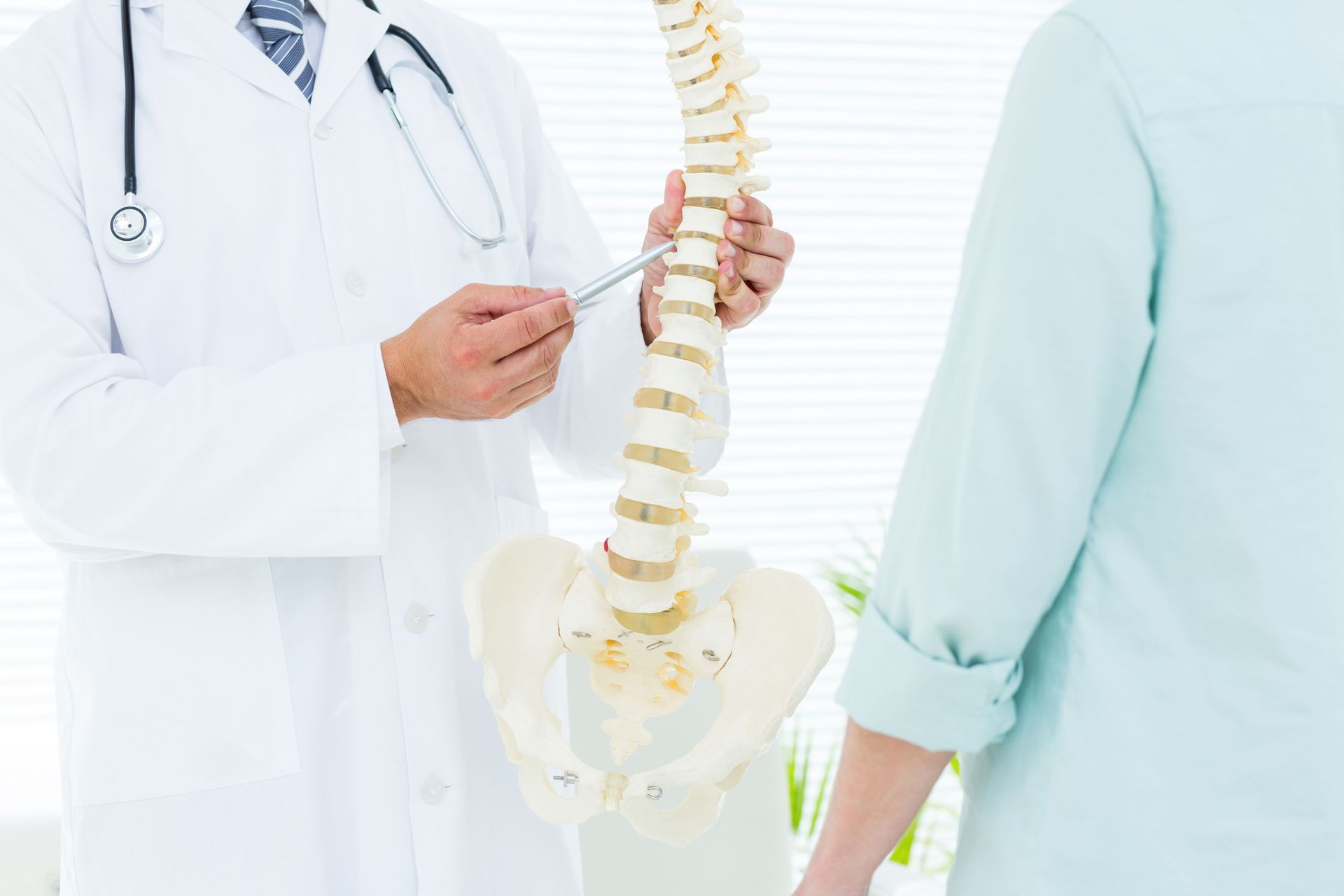 deslocamento vertebral