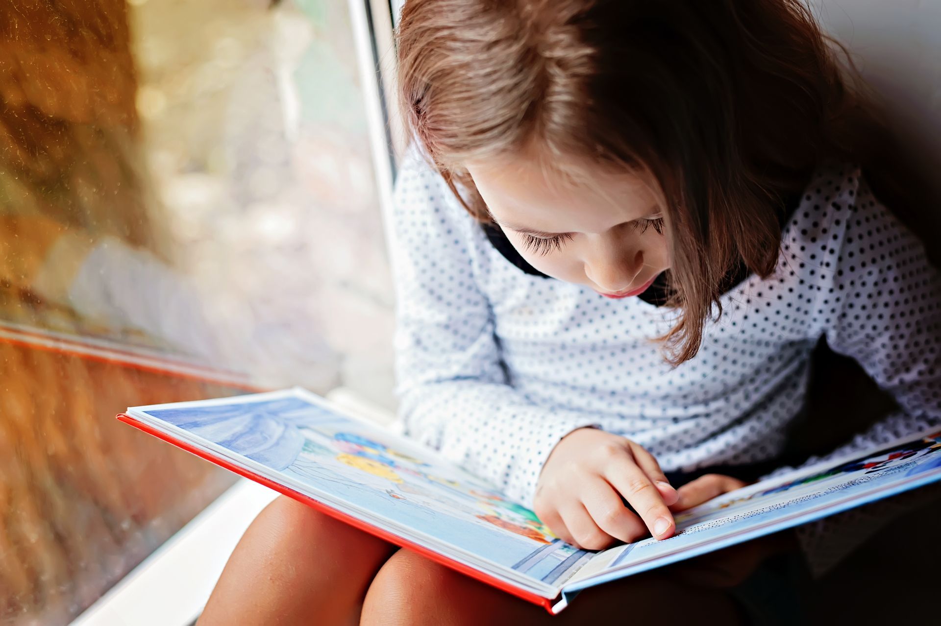4 astuces imparables pour faire aimer la lecture à votre enfant