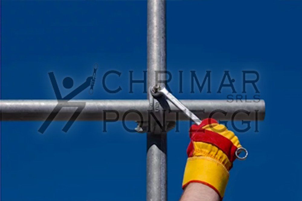 montaggio ponteggi e piattaforme