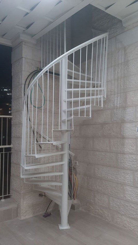 מדרגות ספירלה