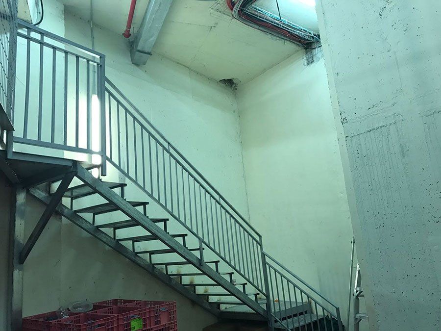 מדרגות בהתאמה אישית