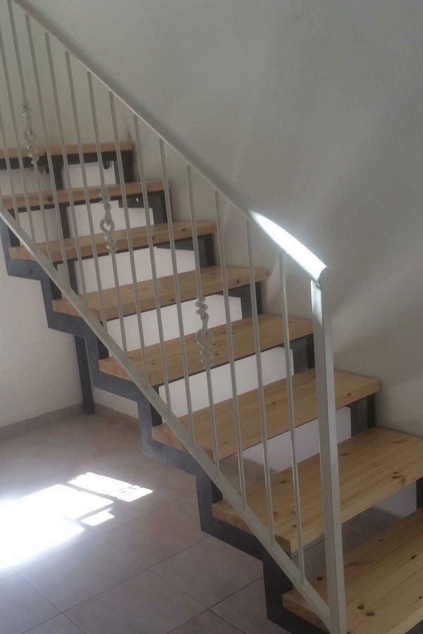 מדרגות בהתאמה אישית