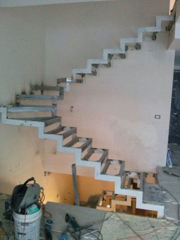 מדרגות בהתאמה אישית