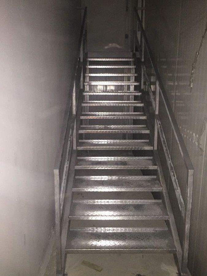 מדרגות בהתאמה אישית