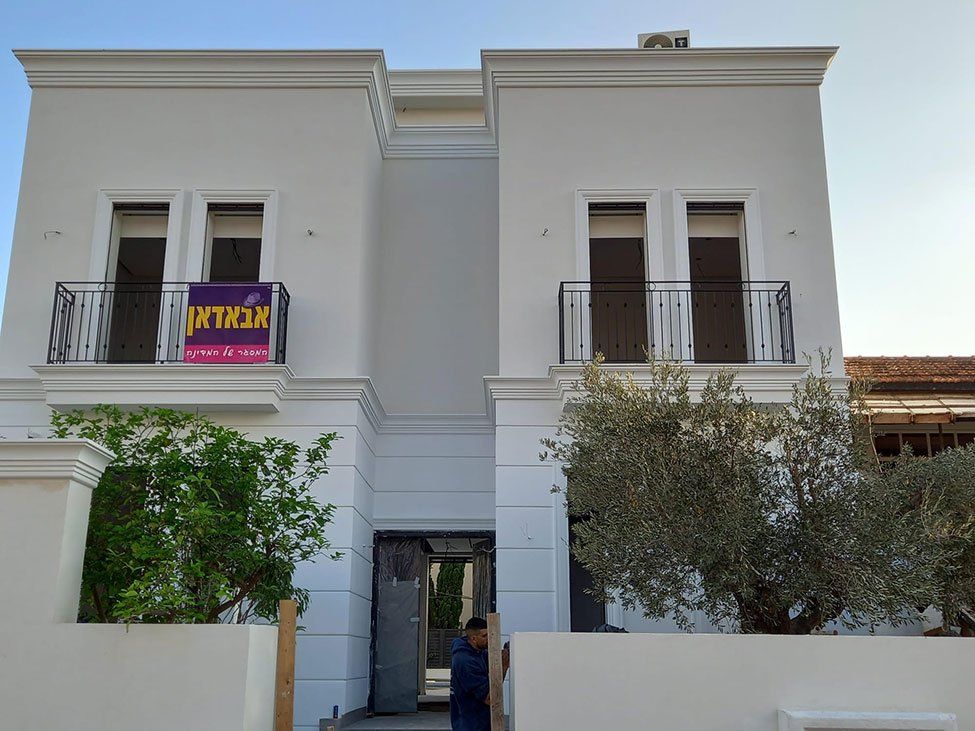 מעקות חוץ מברזל