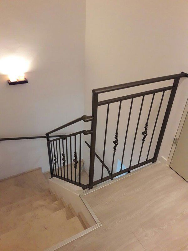 מעקה פנים ירושלים