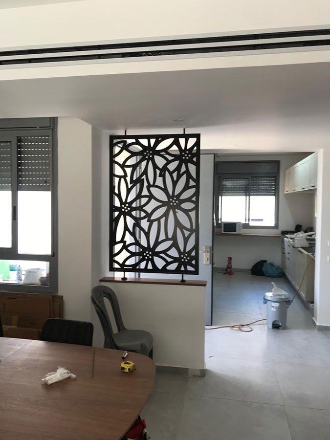 מעקה פנים ירושלים