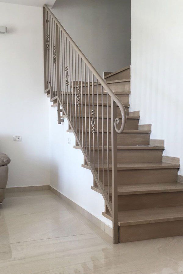 מעקה פנים ירושלים