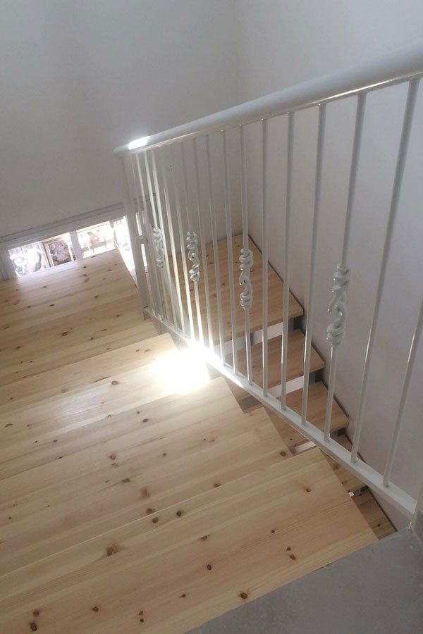 מעקה פנים ירושלים