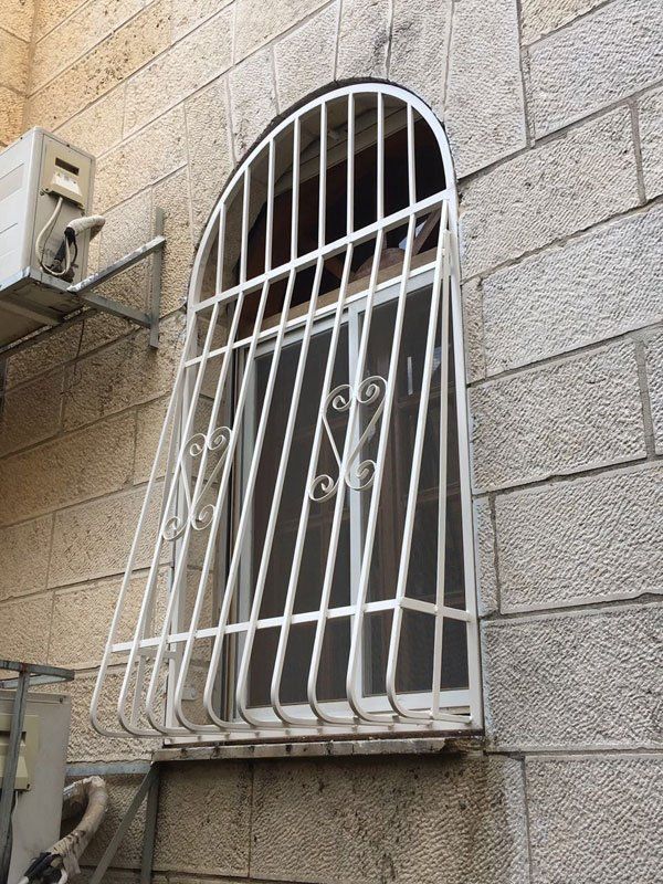 סורגים מעוצבים מברזל