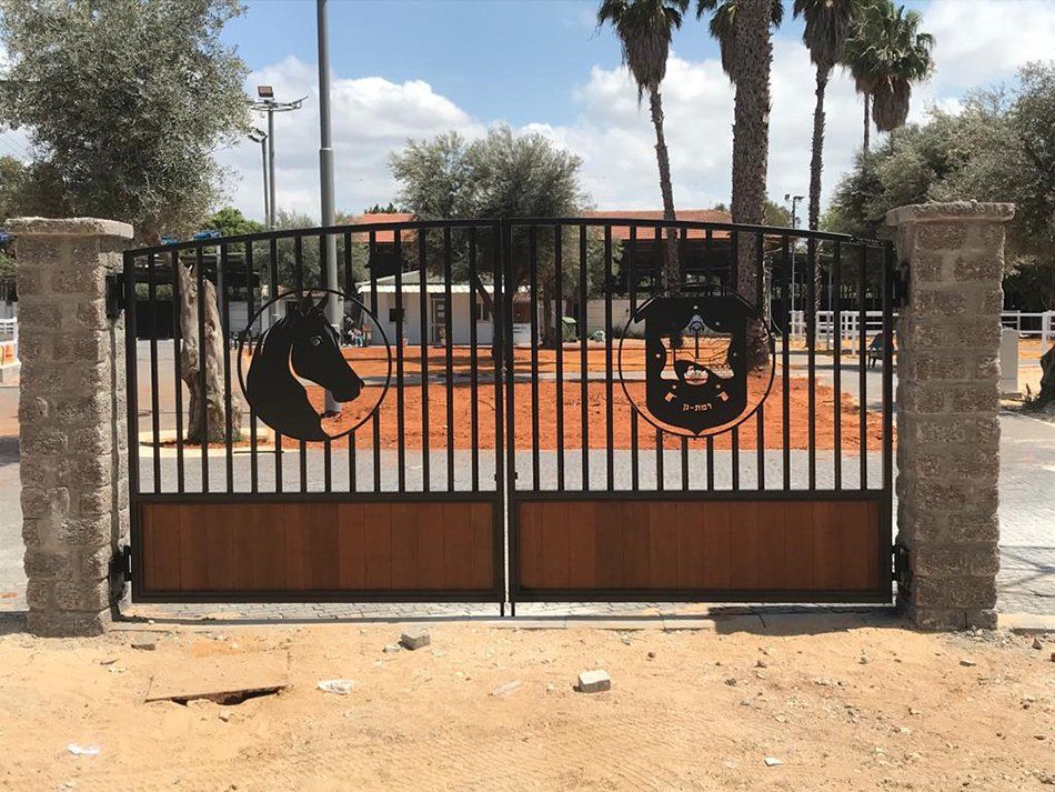 שערים מעוצבים