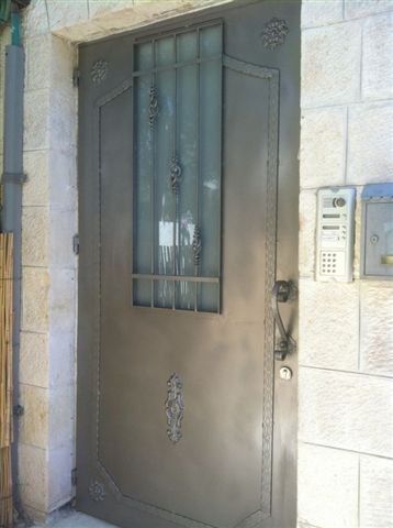 שערים מברזל