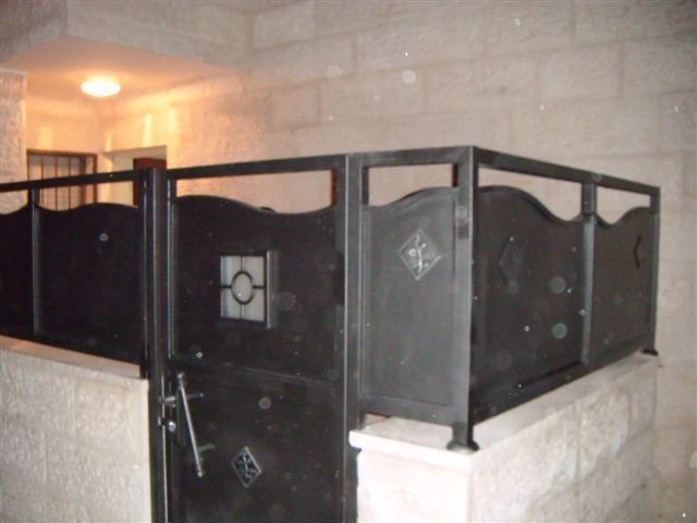 שערים מברזל