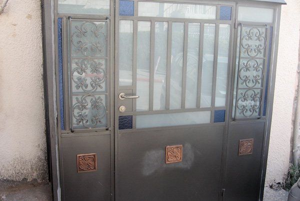 שערים מברזל