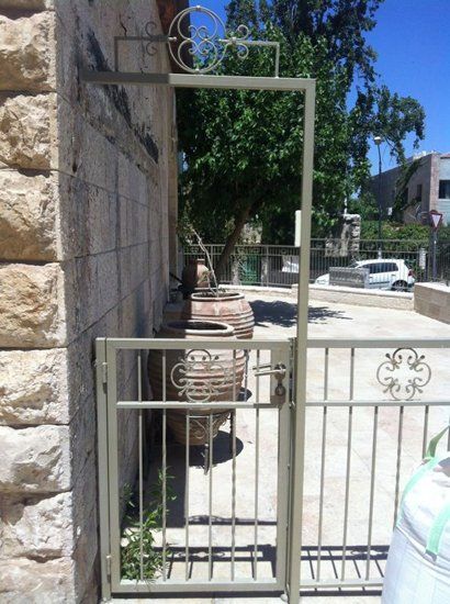 שערים מברזל