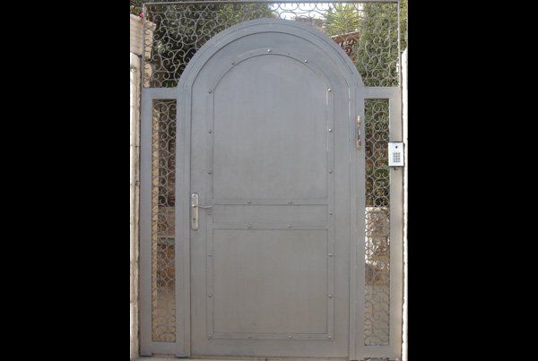 שערים מברזל