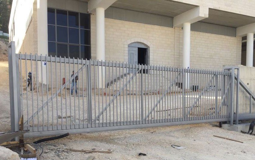 שער ברזל מעוצב