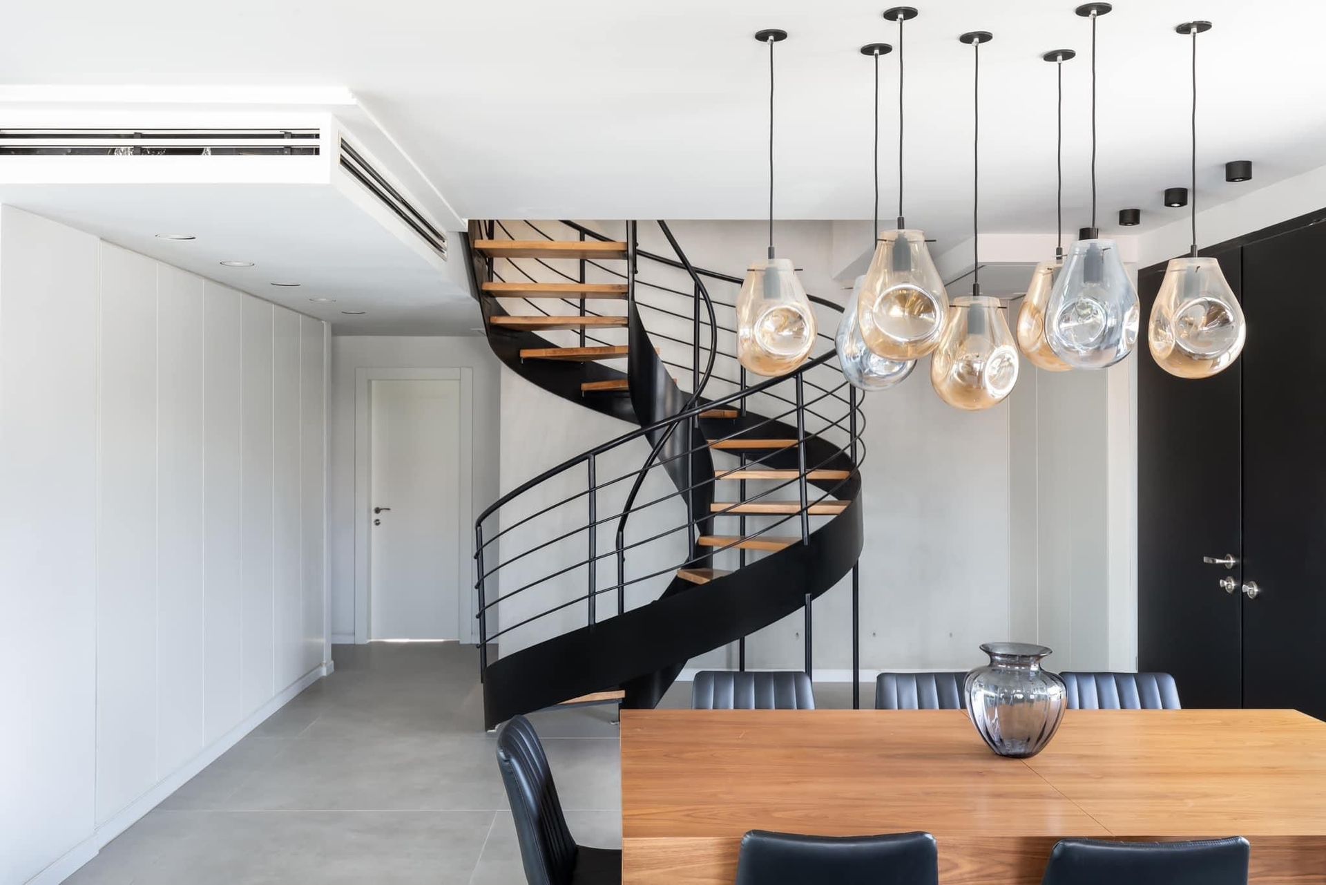 מעקות פנים מעוצבים