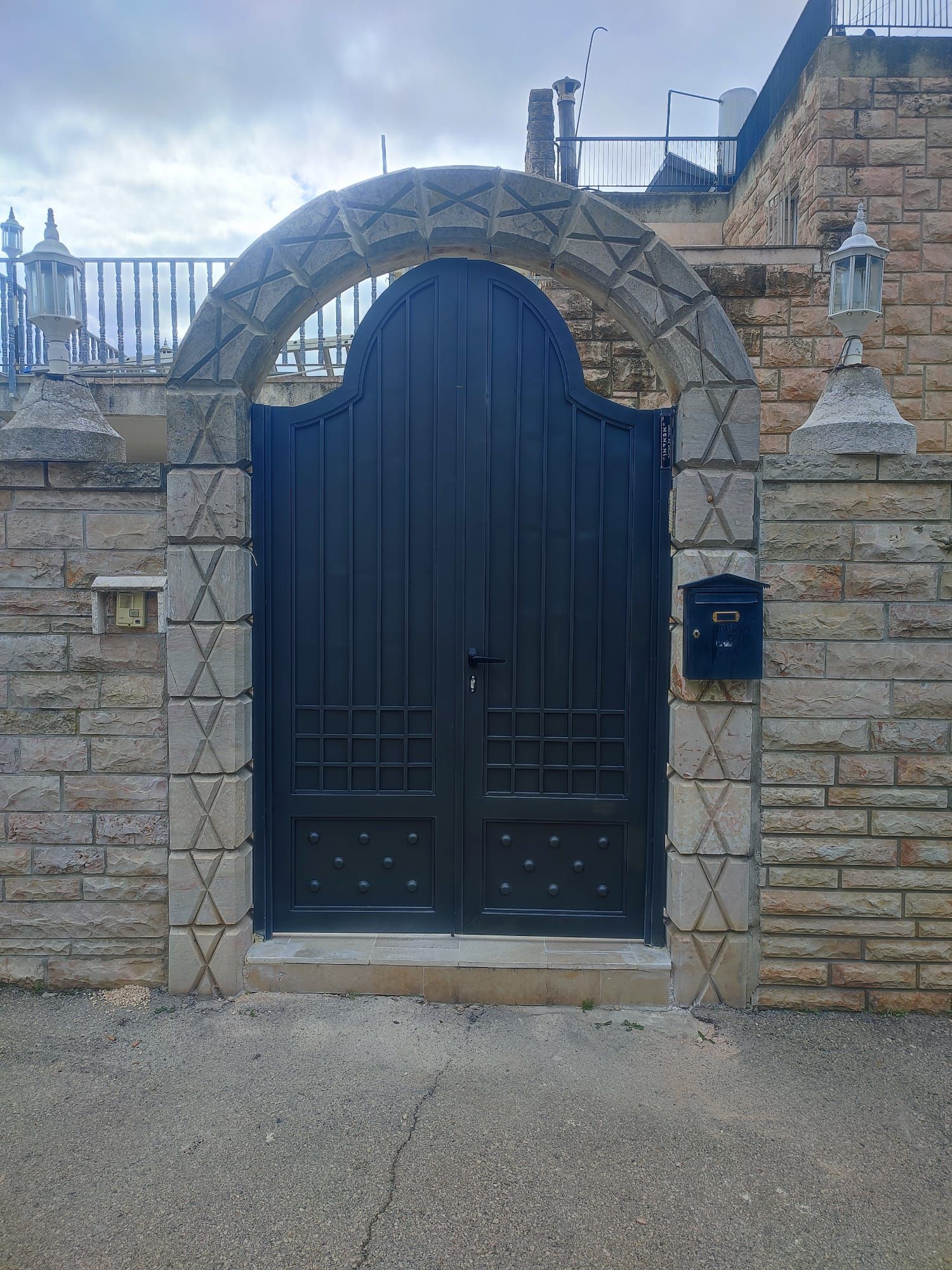 שערים מעוצבים