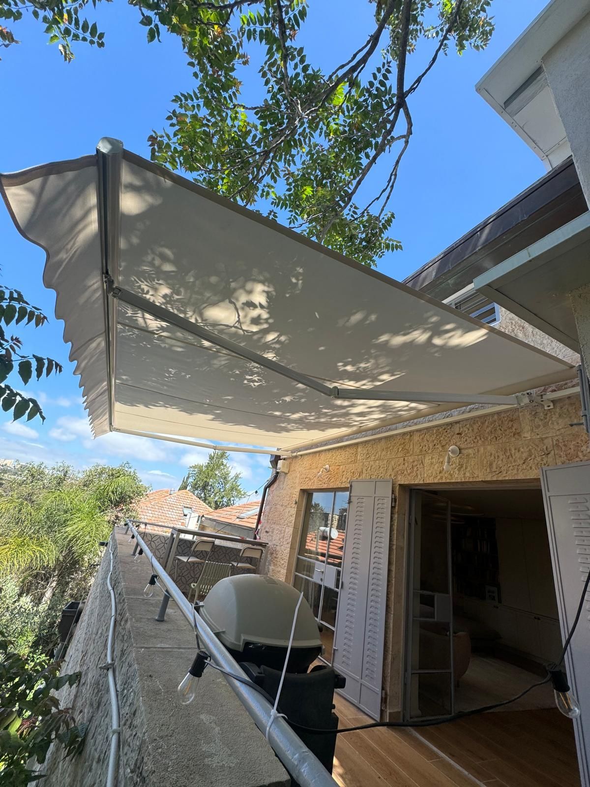 סוכך זרועות חשמלי