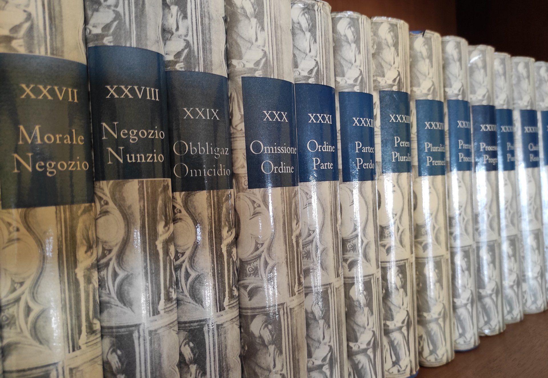 biblioteca di uno studio legale