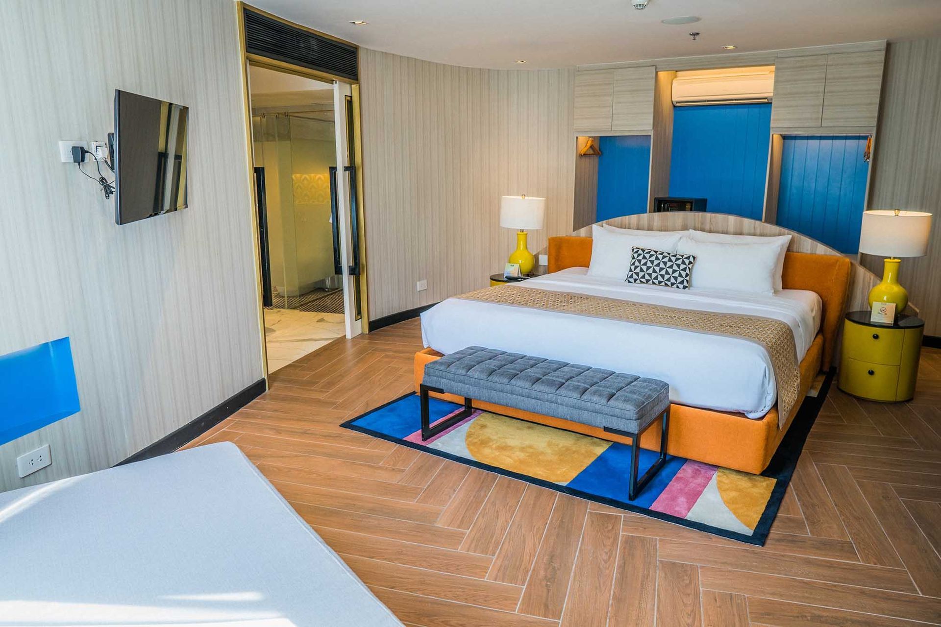 Spectrum room for extended family stays in boracay