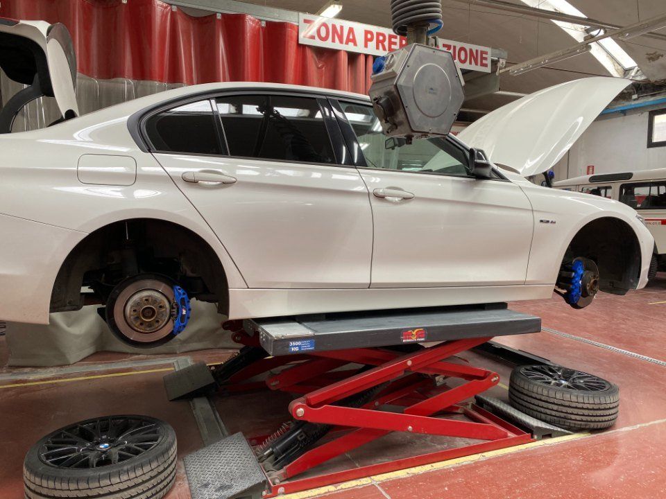 servizio per autovettura