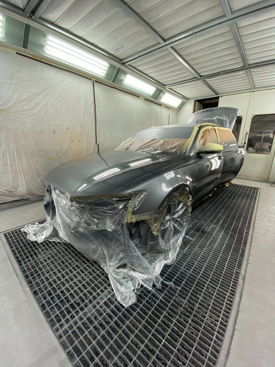 servizio di riparazione autovettura