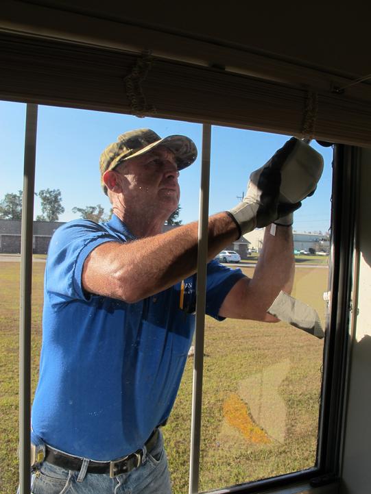 Window and Screen Expert — Lafayette, LA — Dave's Screen & Windows, Inc