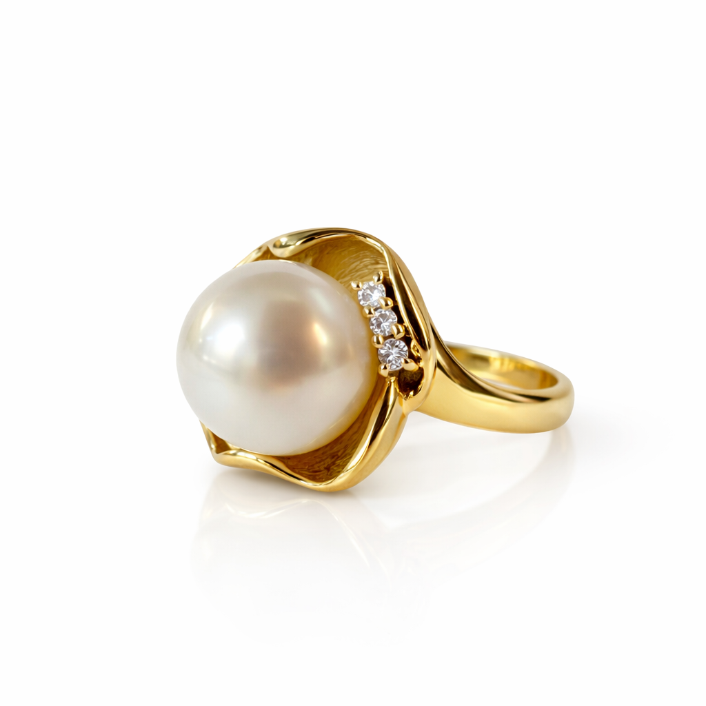 Ring met parel en diamant 0,06ct 14k Juwelier Schouten Middenwaard