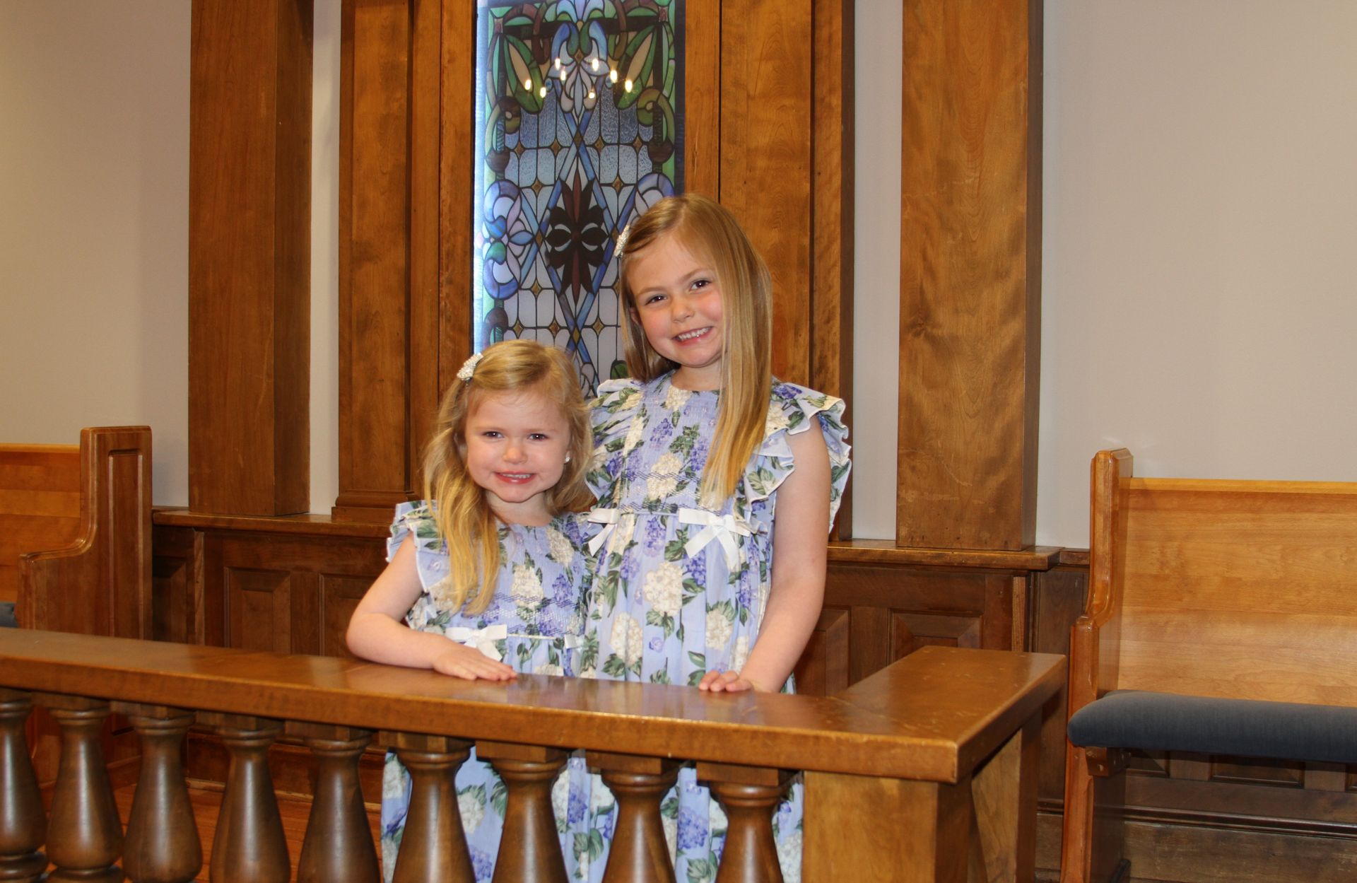 Miss Olivia & Emma Holland