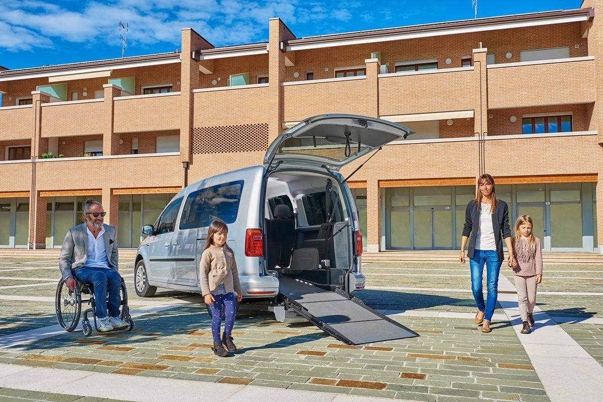 ambulanza con lampeggianti