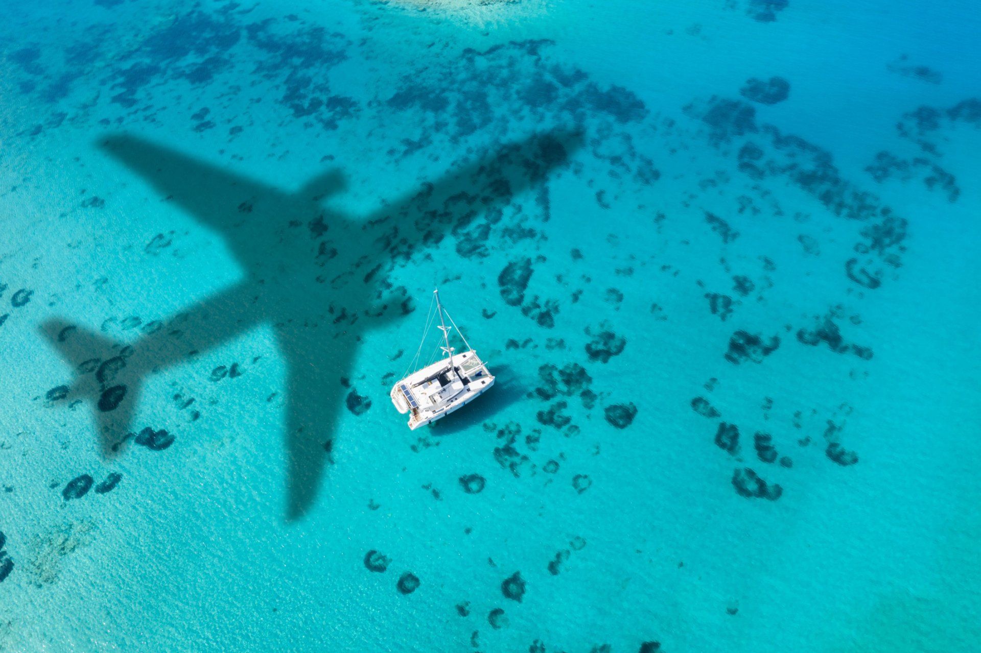 Aerial View Of A Catamaran Yacht - Chattanooga, TN - Expedia Cruises