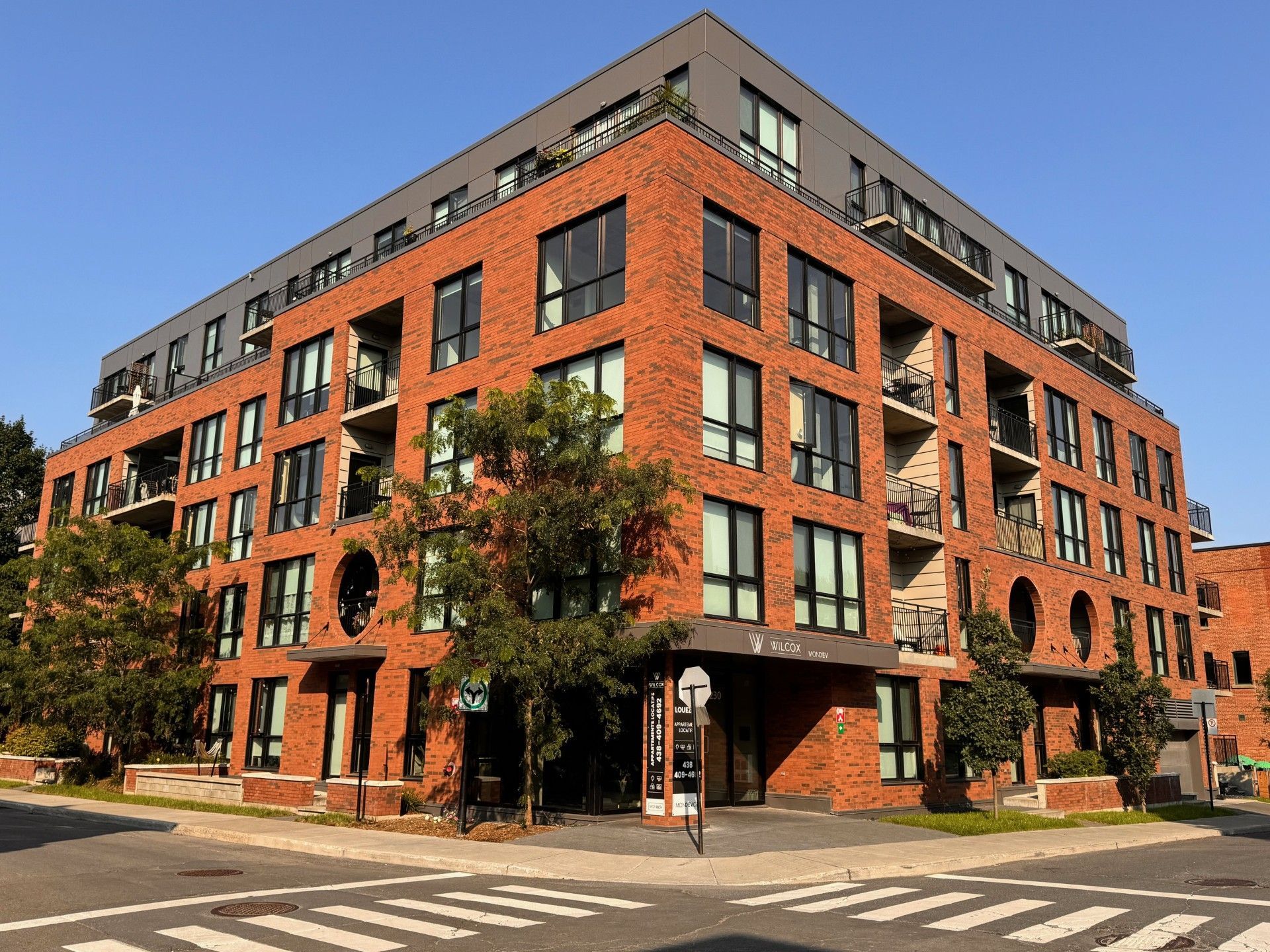 A large brick building with a lot of windows