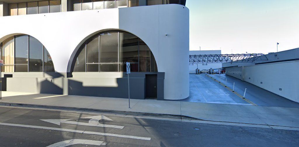 Farzad Dental Clinic