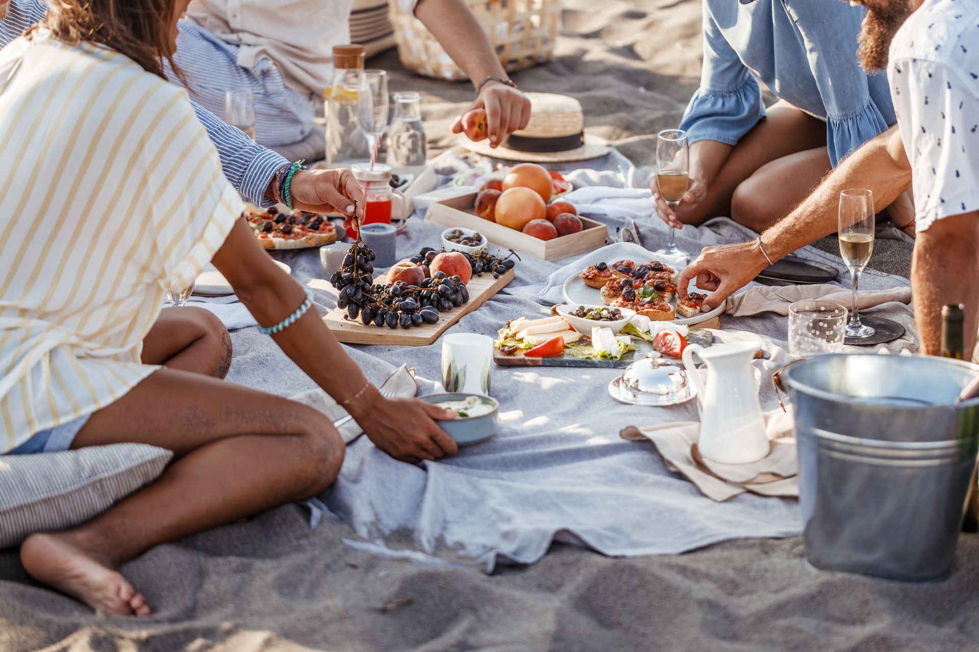 Private picnic cruises