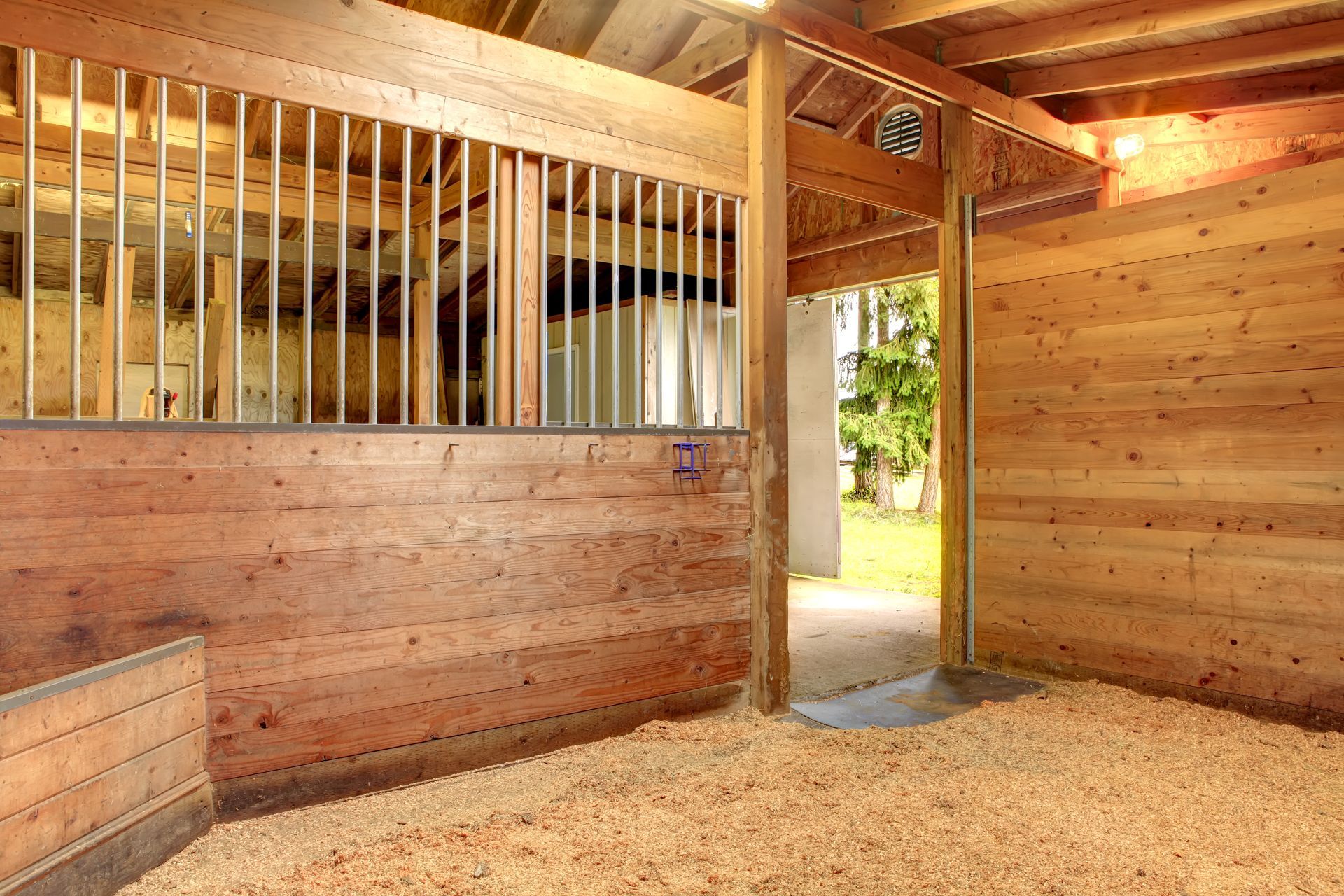 red silo shavings