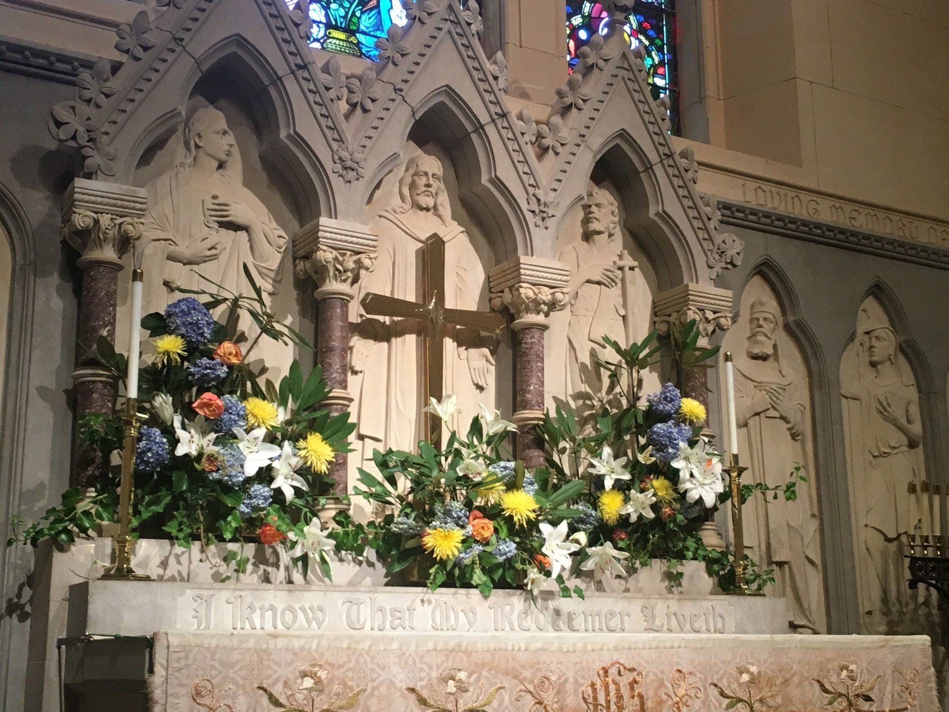 Church of the Redeemer, Bryn Mawr, PA Funerals Churchyard