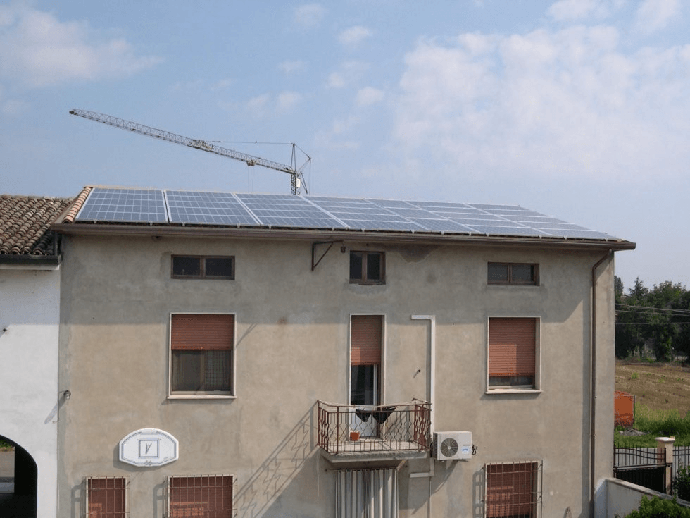 Impianto fotovoltaico a 2,99 Wp