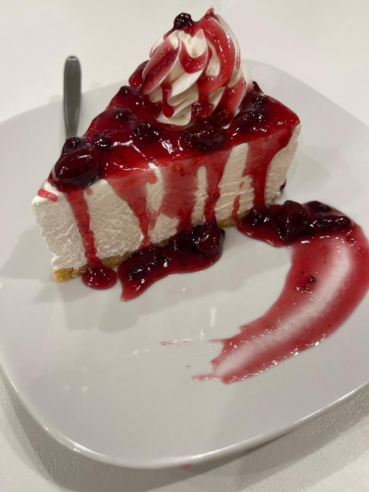 dolce ai frutti di bosca